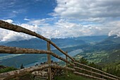Millstatter Alpe mit Blick auf die Seen und die umliegenden Berge