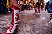 Stiefel einer Tänzerin der Diablada beim Karneval von Oruro