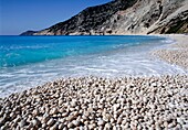 Flut am Strand von Myrtos
