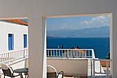 Balkon im Resort mit Blick auf einige der Ionischen Inseln.