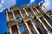 Ruinen der großen Bibliothek in Ephesus