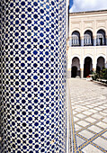 Column, Fez