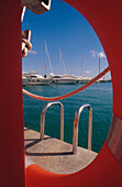 Blick durch den Rettungsring, Yachthafen von Palma