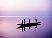 Fischer am Chilka-See bei Sonnenaufgang