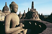Die Umgebung von Yogyakarta, Borobodur, das größte buddhistische Monument der Welt