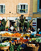 Obst und Gemüse auf dem Markt auf dem Campo De Fiori