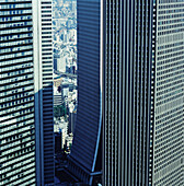 Shinjuku-Wolkenkratzer vom Regierungsgebäude der Metropole Tokio, Nahaufnahme