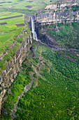 Afrika, Äthiopisches Hochland, West-Amhara. Luftaufnahmen von Feldern in West-Amhara auf dem Weg von Gondar nach Addis Abeba.