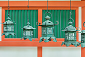 Japan, Nara, Laternen des Kasuga-Schreins