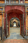 Tore, Dien Tho Palast, historische Zitadelle von Hue, Kaiserstadt, Hue, nördliche Zentralküste, Vietnam
