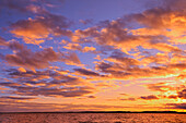 Kanada, Ontario, Pakwash Lake Provincial Park, Pakwash Lake bei Sonnenuntergang