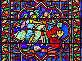 Ritter kämpfen mit Schwertern Pferden Schlacht Krieg Glasmalerei, Kathedrale Notre Dame, Paris, Frankreich. Notre Dame wurde zwischen 1163 und 1250 n. Chr. erbaut.