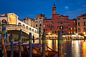 Twilight over the Rialto Bridge and the Grand Canal, Venice, Veneto, Italy