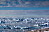 Grönland, Diskobucht, Ilulissat, Blick auf schwimmendes Eis