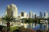 Frühmorgens über der Skyline von Tampa, Florida, USA