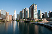 Skyline and Chicago River with Trump International Hotel in center