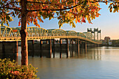 USA, Oregon, Portland. Interstate Bridge crossing Columbia River