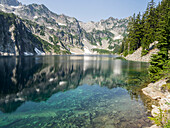 Bundesstaat Washington, Alpine Lakes Wilderness. Snow Lake