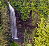 Bundesstaat Washington, Mount Rainier National Park. Martha-Fälle