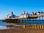 Eastbourne Pier bei Sonnenaufgang, Eastbourne, East Sussex, England, Vereinigtes Königreich, Europa