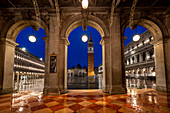Markusplatz und Markusbasilika, Markusplatz, Venedig, UNESCO-Weltkulturerbe, Venetien, Italien, Europa