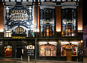 The Crown Hotel and Alehouse at night, Skelhorne Street, Liverpool, Merseyside, England, United Kingdom, Europe