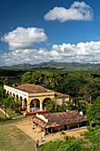Großes Haus der ehemaligen Zuckerplantage Manaca-Iznaga, Valle de los Ingenios, UNESCO-Weltkulturerbe, bei Trinidad, Kuba, Westindien, Karibik, Mittelamerika