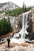 Vernal Fall im Winter, Yosemite Falls, Yosemite National Park, Kalifornien, Nordamerika, USA