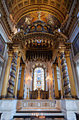 The apse and high altar of St. Paul’s Cathedral, London, Great Britain, UK