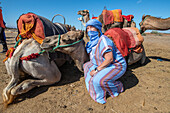 Agafay Wüste Kamel reiten Marokko