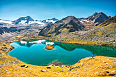 Der Mutterbergersee mit den Gipfeln des Stubaier Gletschers, Stubaital, Innsbruck LAnd, Tirol, Österreich, Europa