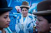 Links Benita la Intocable , in der Mitte Dina, und rechts Angela la Folclorista, cholitas Ringerinnen, El Alto, La Paz, Bolivien
