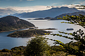 Panoramablick auf die Wulaia-Bucht, auch Caleta Wulaia genannt, Insel Navarino, Feuerland, Patagonien, Chile