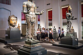 student, visitor, tourist, statue, sculpture,The National Museum,Exhibition Hall 1, Bangkok, Thailand