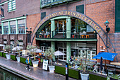 Pitcher & Piano Bar, im Birmingham-Kanal, Old Line, Birmingham, England