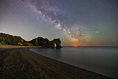 MilkyWay bei Durdle Door, Durdle Door, Jurassic Coast, Dorset, Vereinigtes Königreich, Nordeuropa