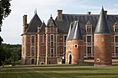 Das unter Denkmalschutz stehende Chateau de Chambray aus dem 16. Jahrhundert, das die Landwirtschaftsschule beherbergt, Mesnil-sur-iton, Eure, Normandie, Frankreich