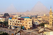 Das beliebte Stadtviertel vor den Pyramiden von Gizeh, Kairo, Ägypten, Afrika