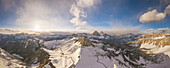 Winterpanorama mit Drohne von Ra Gusela;Averau,Nuvolau,Passo Giau, Dolomiti di Zoldo, Unesco Erbe, Venetien, Italien