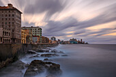 Malecon bei Sonnenuntergang, Havanna, Kuba, Mittelamerika, Karibikinsel