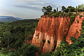 Red cliff in Roussillon, Vaucluse, Provence, France, Western Europe