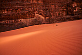 Lichtstrahl in der Wadi-Rum-Wüste, Jordanien, Mittlerer Osten, Asien