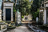 Pere-lachaise cemetery, paris 20th arrondissement, france