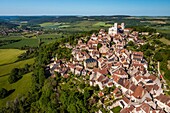 Dorf und ewiger hügel von vezelay, (89) yonne, bourgundy, frankreich