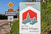 Schönstes Dorf Frankreichs, Dorf und ewiger Hügel von Vezelay, (89) Yonne, Bourgogne, Frankreich