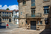 Praza de Salvador Parga Platz Rua das Casas reais Straße in der Altstadt, Santiago de Compostela, UNESCO-Weltkulturerbe, Galicien, Spanien.