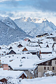 Vermiglio zur Winterzeit. Europa, Italien, Trentino Südtirol, Sonnental, Provinz Trient, Vermiglio