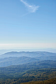 Blick vom Gipfel Monte Amiata auf Latium Umbrien, Italien