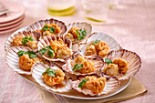 Fried oysters and scallops in mussel shells