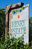 Henry Estate Winery-Schild, Umpqua Valley, südliches Oregon.